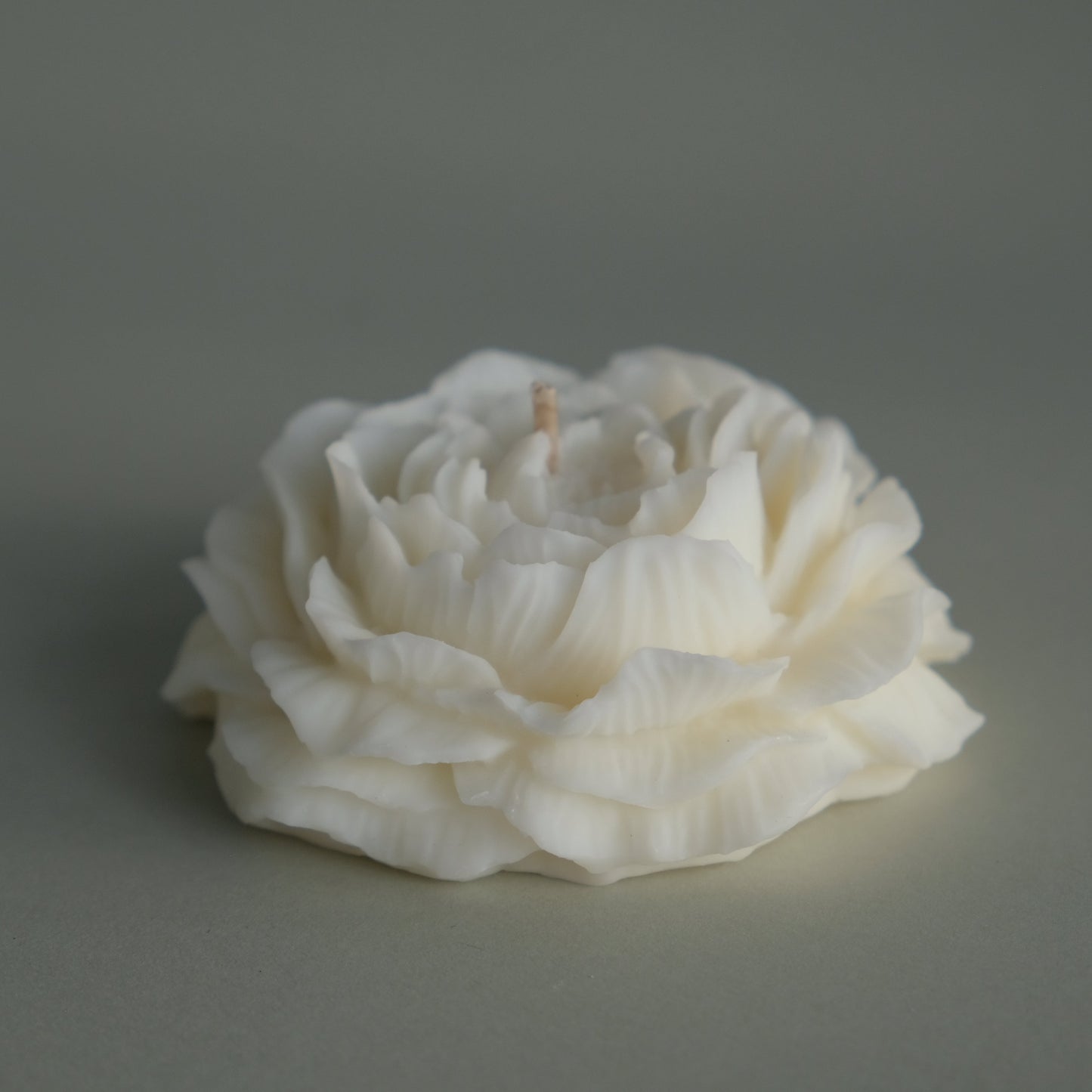 Flower candle